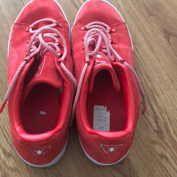 Puma - Picture 3 of 4